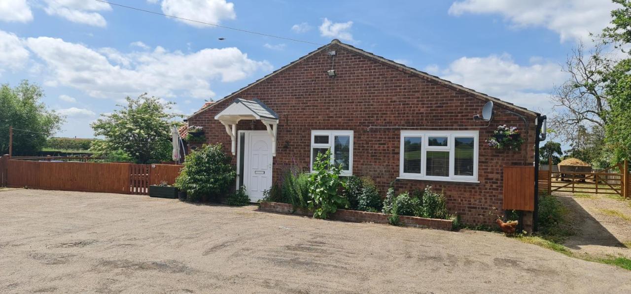 Sherwood Bungalow 3 Bedroom Entire Property Boston Exterior foto